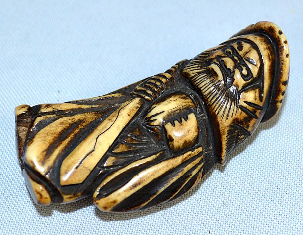 Бишамонтэн (Бисямон), один из Семи Богов Счастья, антикварная японская нэцкэ