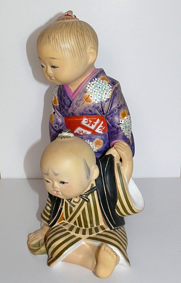 японская статуэтка из керамики