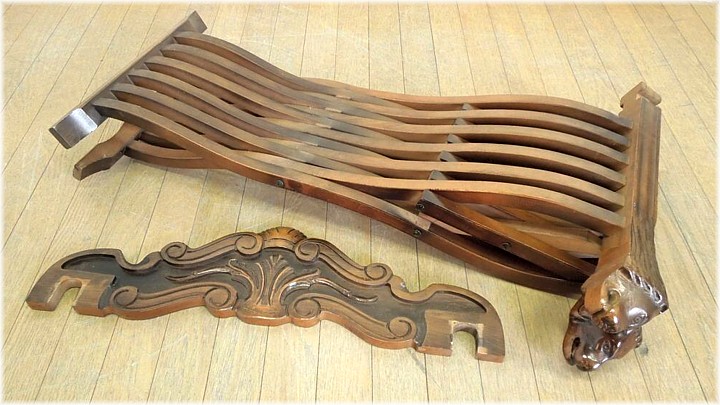 резное деревянное складное кресло из Японии
